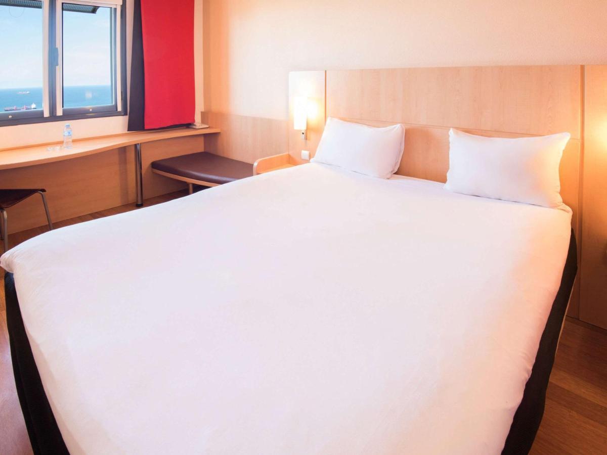 ibis Oran les Falaises Bagian luar foto