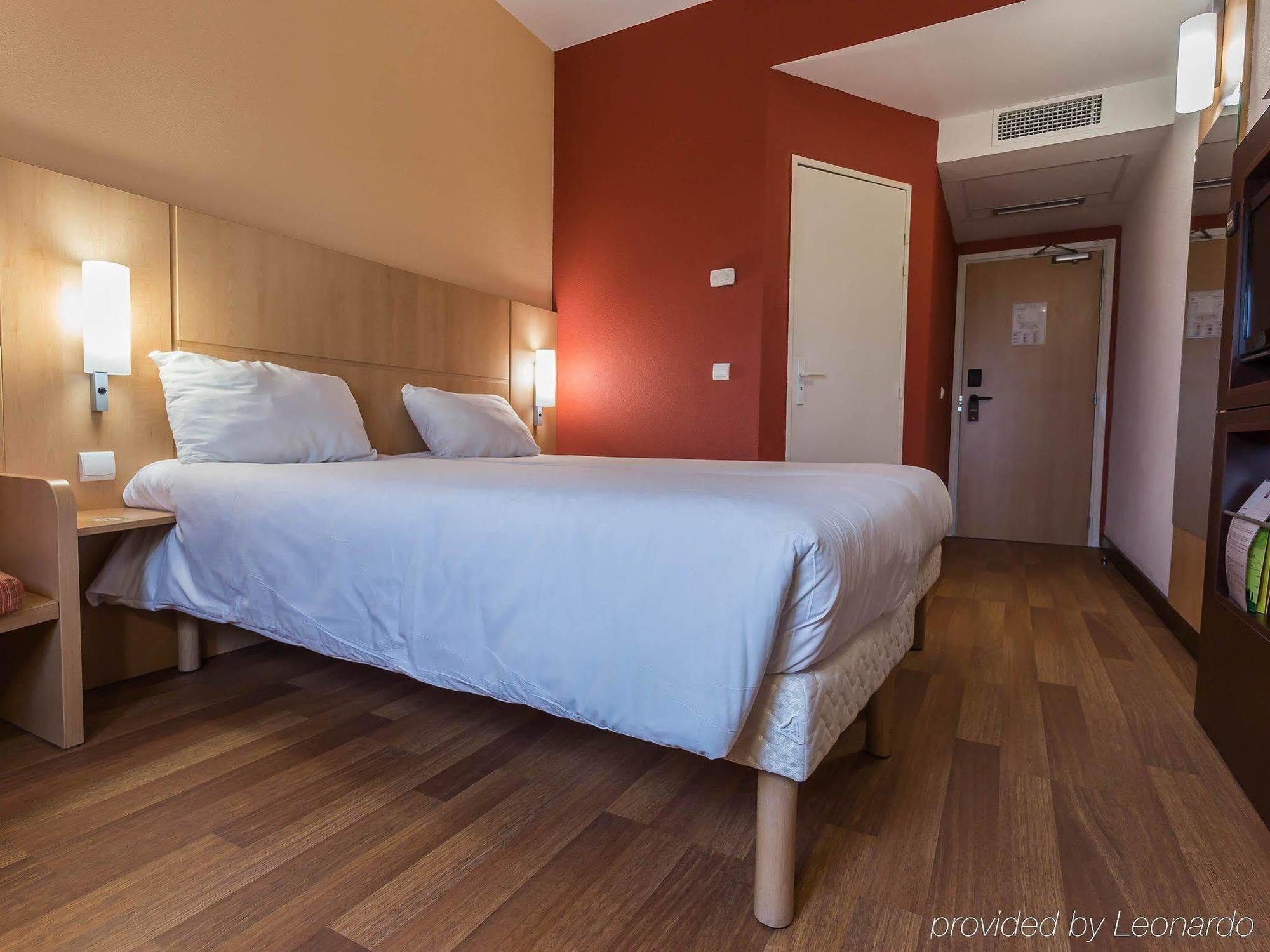ibis Oran les Falaises Bagian luar foto