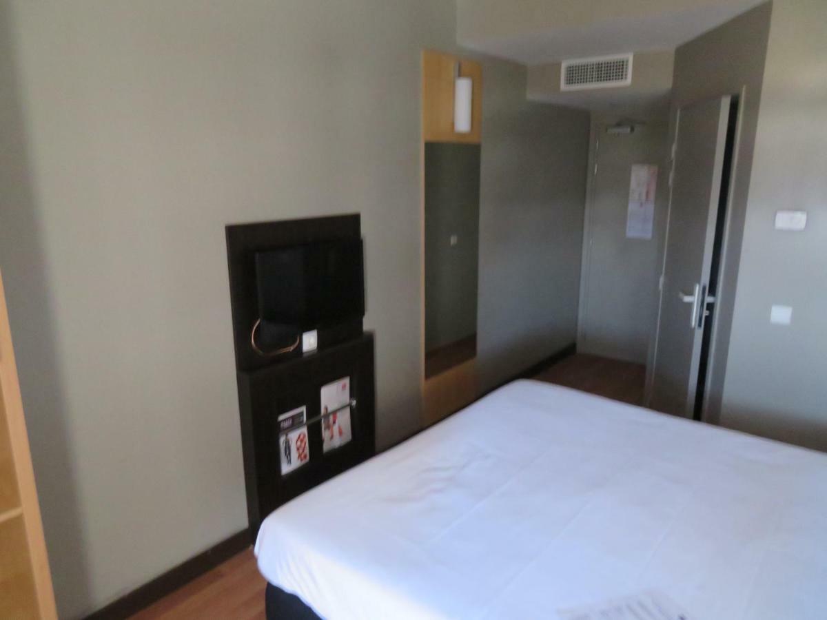 ibis Oran les Falaises Bagian luar foto